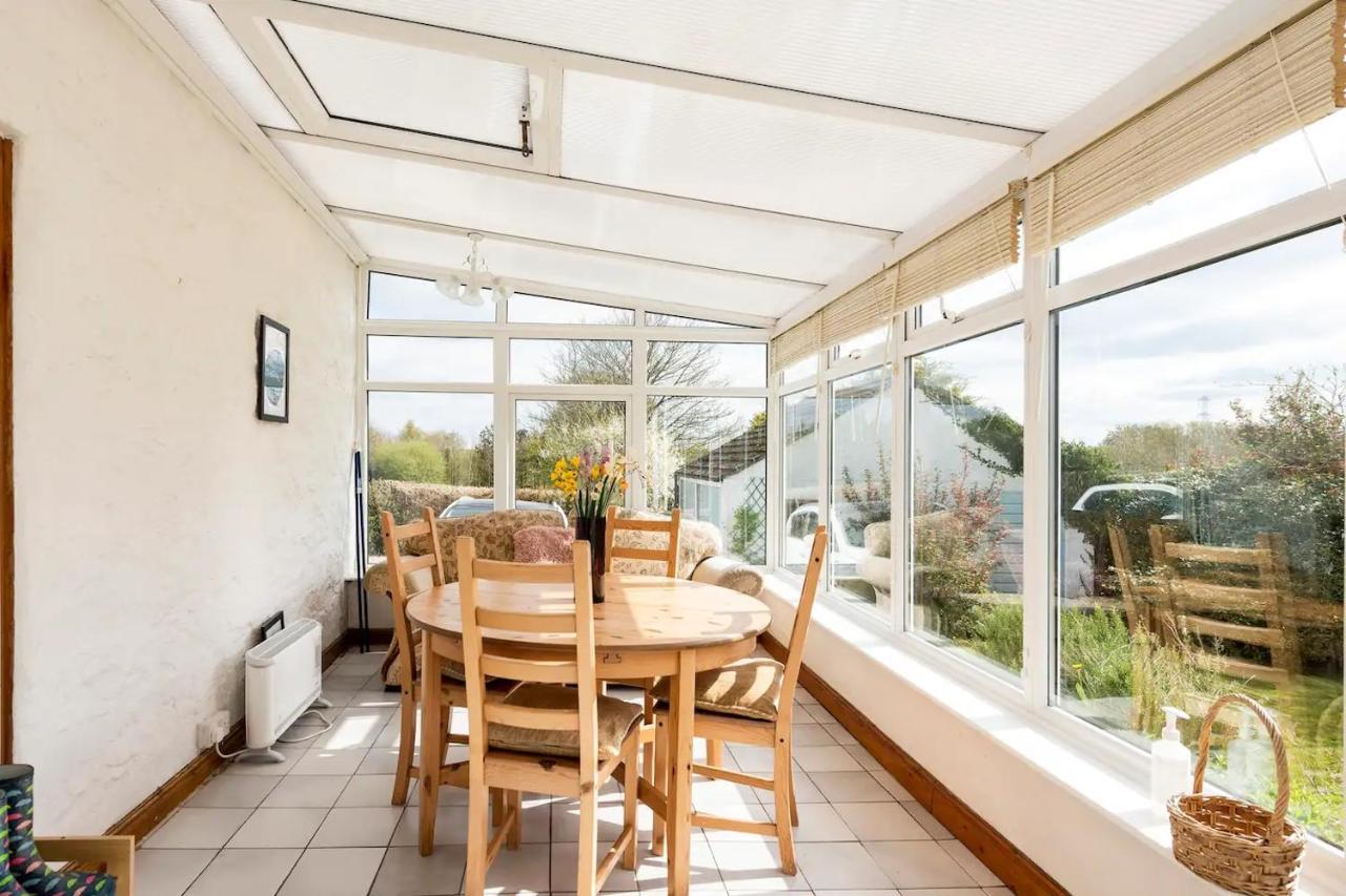 Llys Onnen - North Wales Holiday Cottage Mold Buitenkant foto